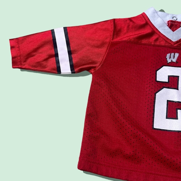 Baby Nike Team Wisconsin Badgers College Red Jersey Top Size 12 Months - Picture 4 of 9